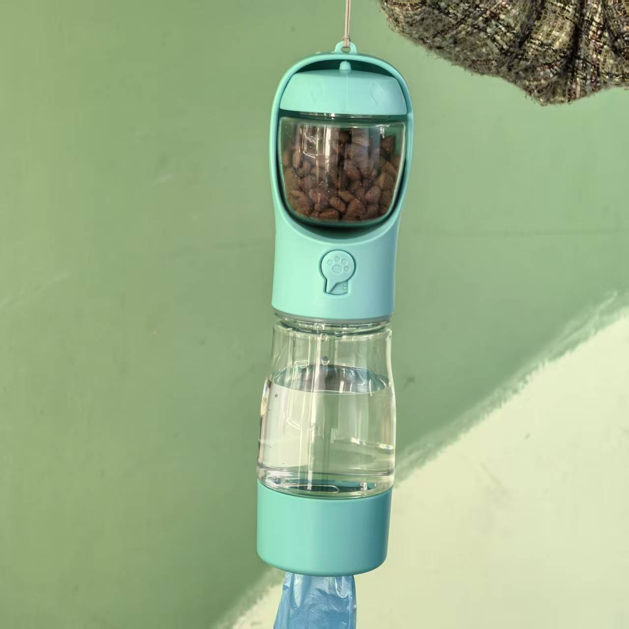 2-in-1 Portable Water Bottle & Travel Cup for Dogs
